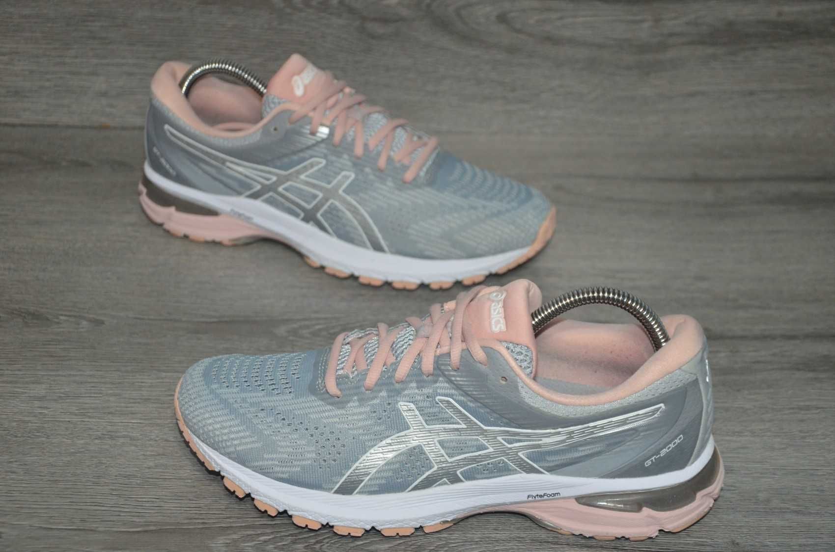 Продам кросівки ФІРМА ASICS Gt-2000 8
