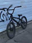 Продам BMX черный
