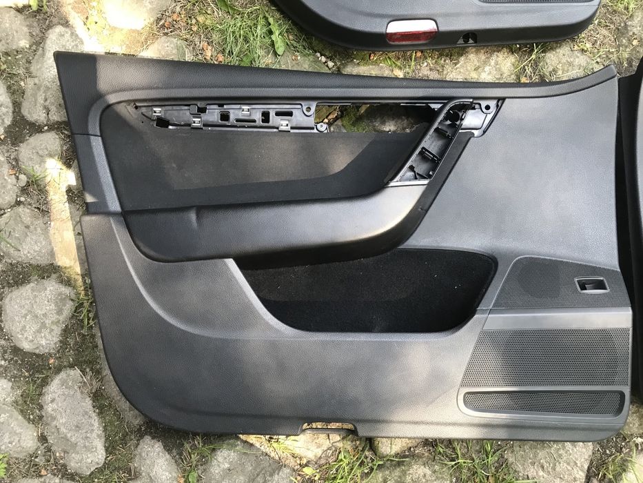 Boczki tapicerka vw passat b7 kombi