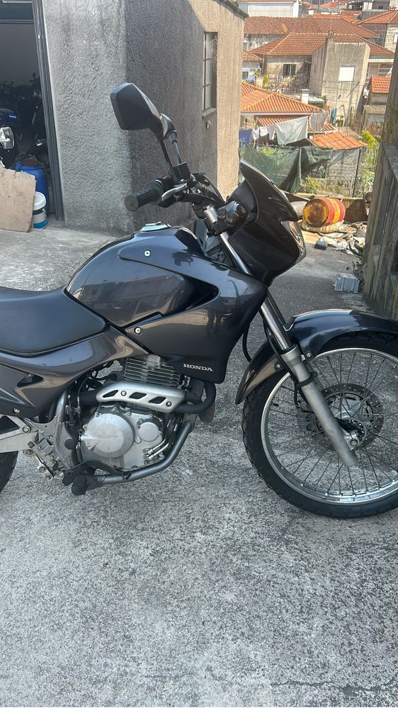 FALCON 400 - NX 400 - A mais nova Da OLX