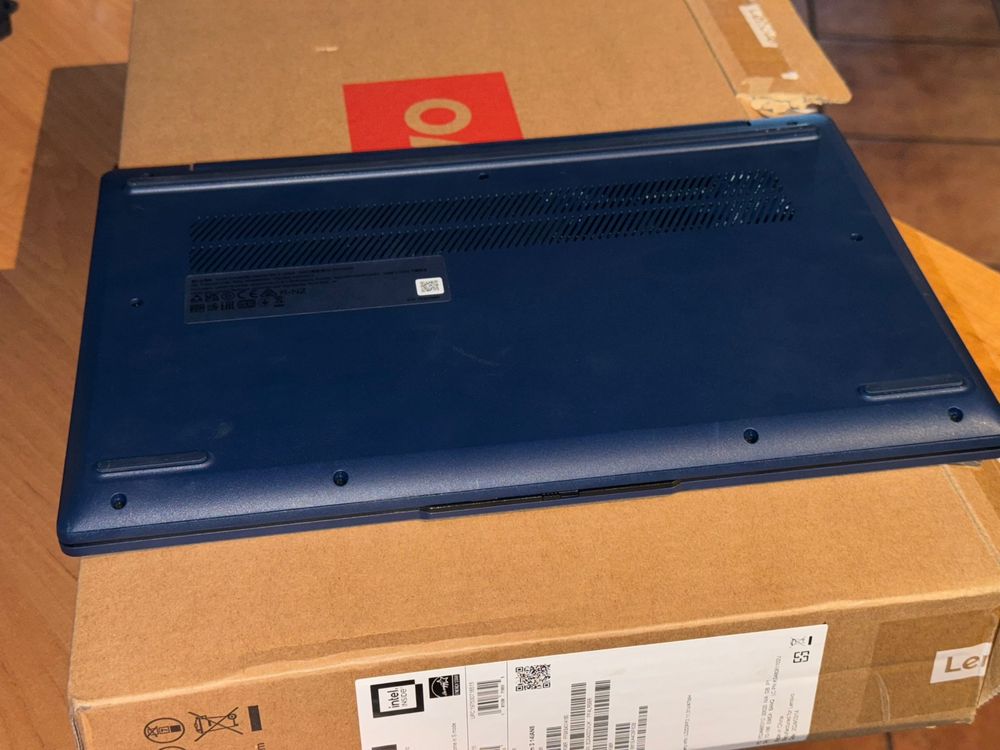 Laptop Lenovo IdeaPad Slim 3
