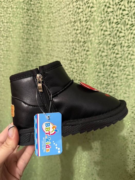 Продам взуття дитяче