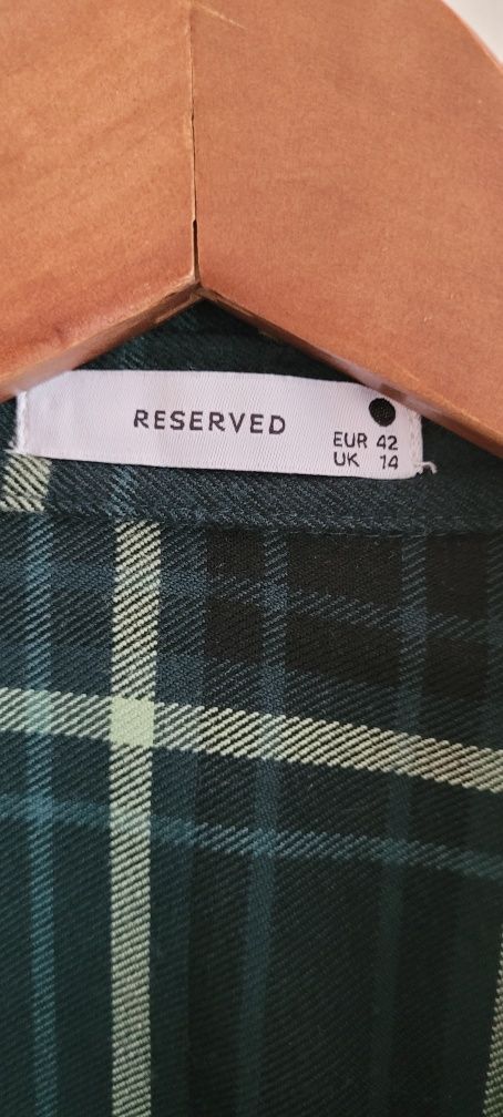 Sukienka w kratę Reserved