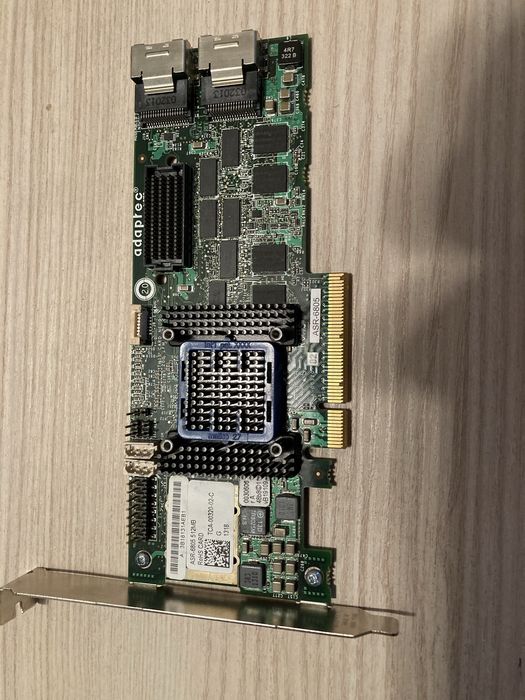 Комплект диск sas 300gb -кабель  -Raid AdaptecASR 6805/SAS/SATA