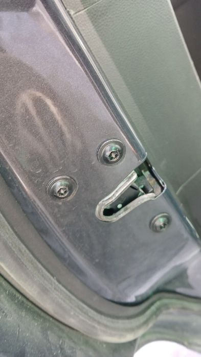 Fechadura / fecho porta trás esquerdo OPEL Mokka / Mokka X