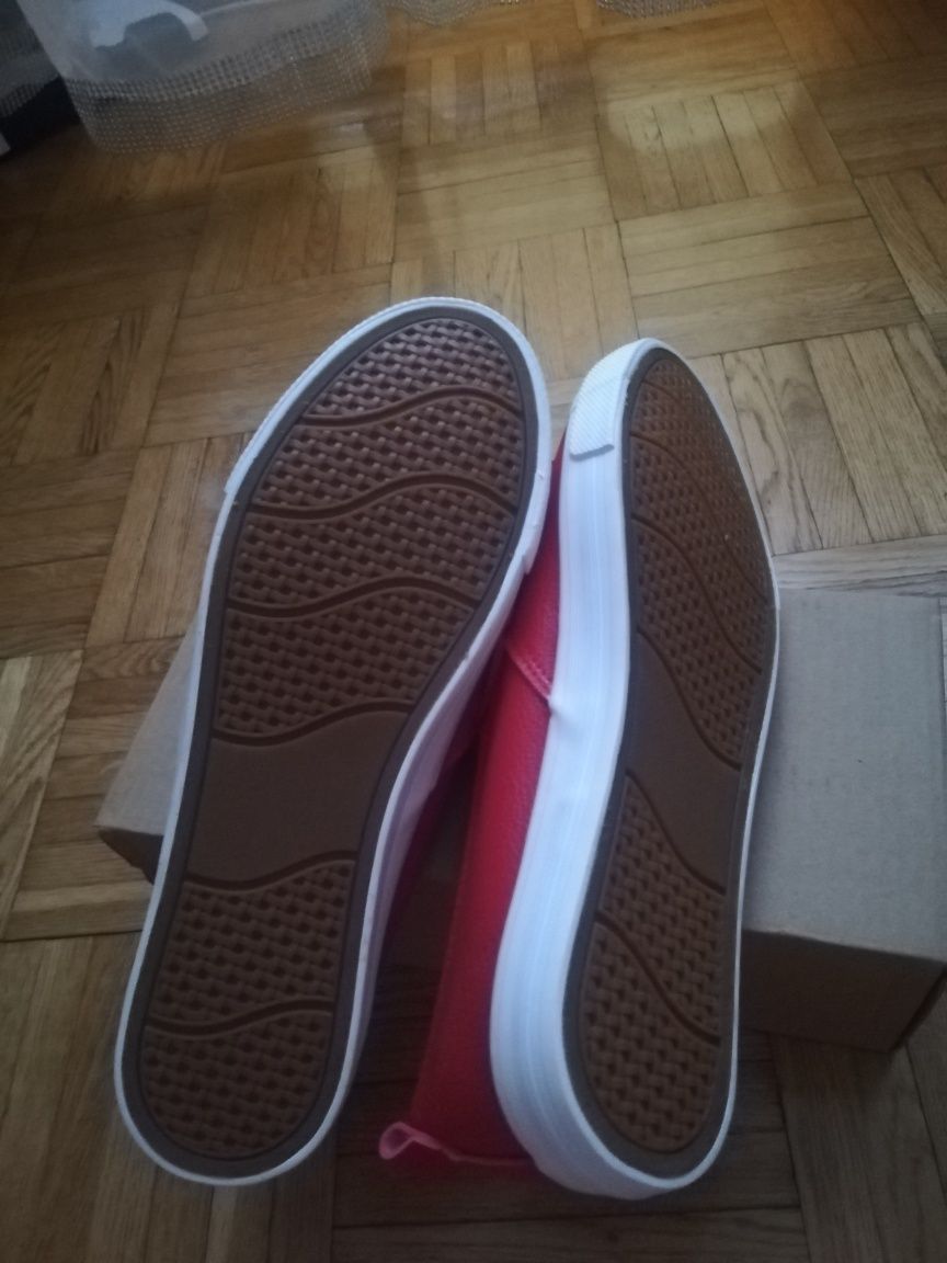 Nowe buty trampki z eko skóry w r. 38 długość wkładki 23,5/24 cm