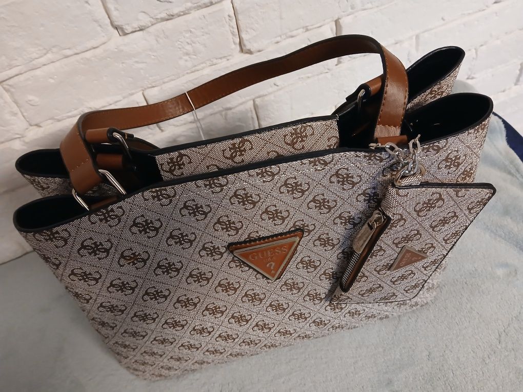 Torebka damska Guess