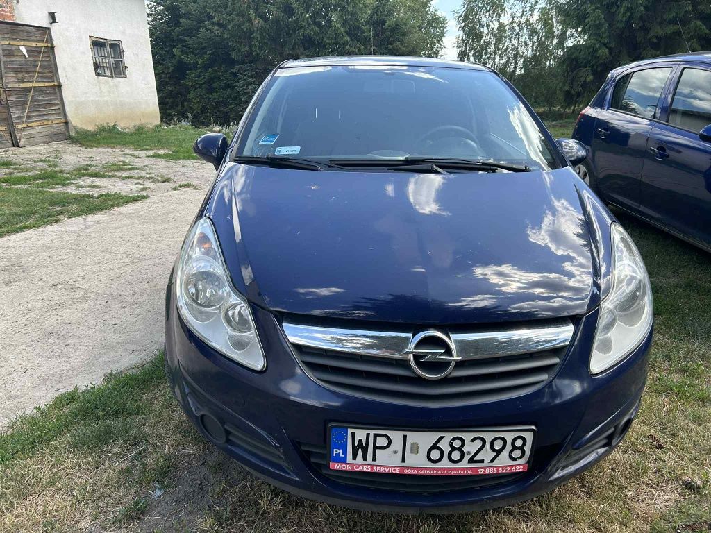 Sprzedam samochód opel corsa d