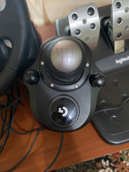 Проводной руль Logitech G29 Driving Force PC.  Игровой руль