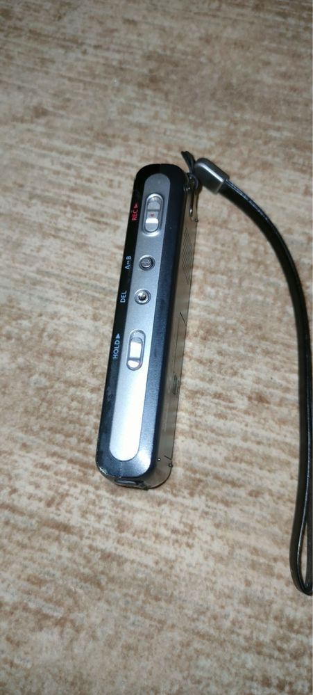 Samsung YV 120 диктофон рекордер цифровий  256 MB