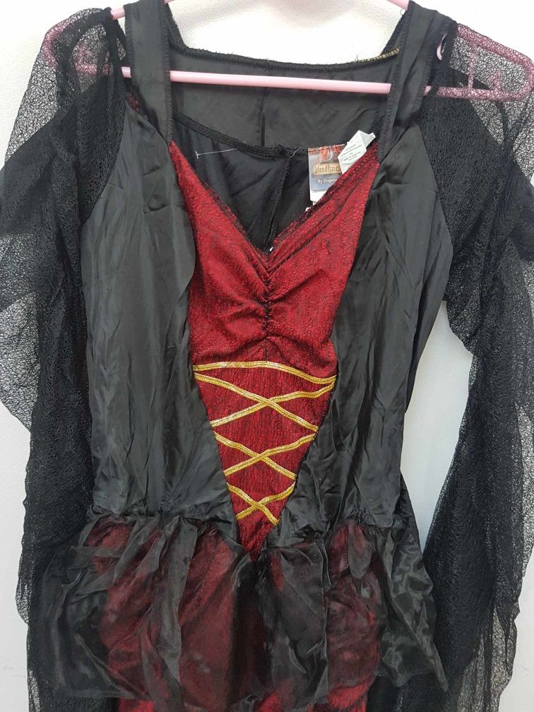 Sukienka przebranie czarownica hrabina wampirzyca r. 36-38. A2927