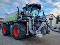 Ciągnik rolniczy Claas Xerion 3800 Saddle Trac  do gnojowicy