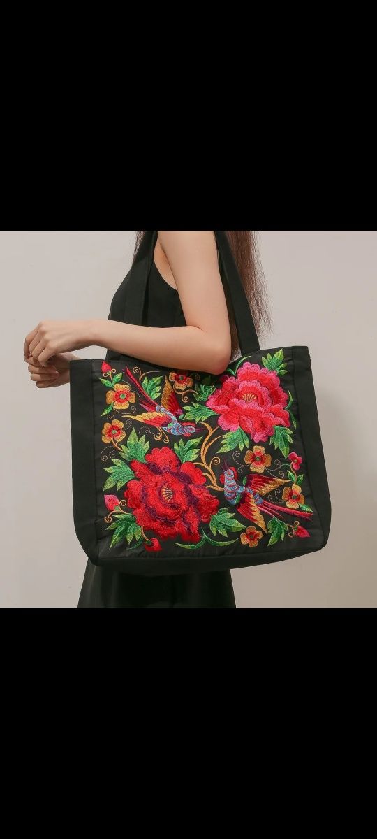 Piękna czarna torba shoper haftowane kwiaty