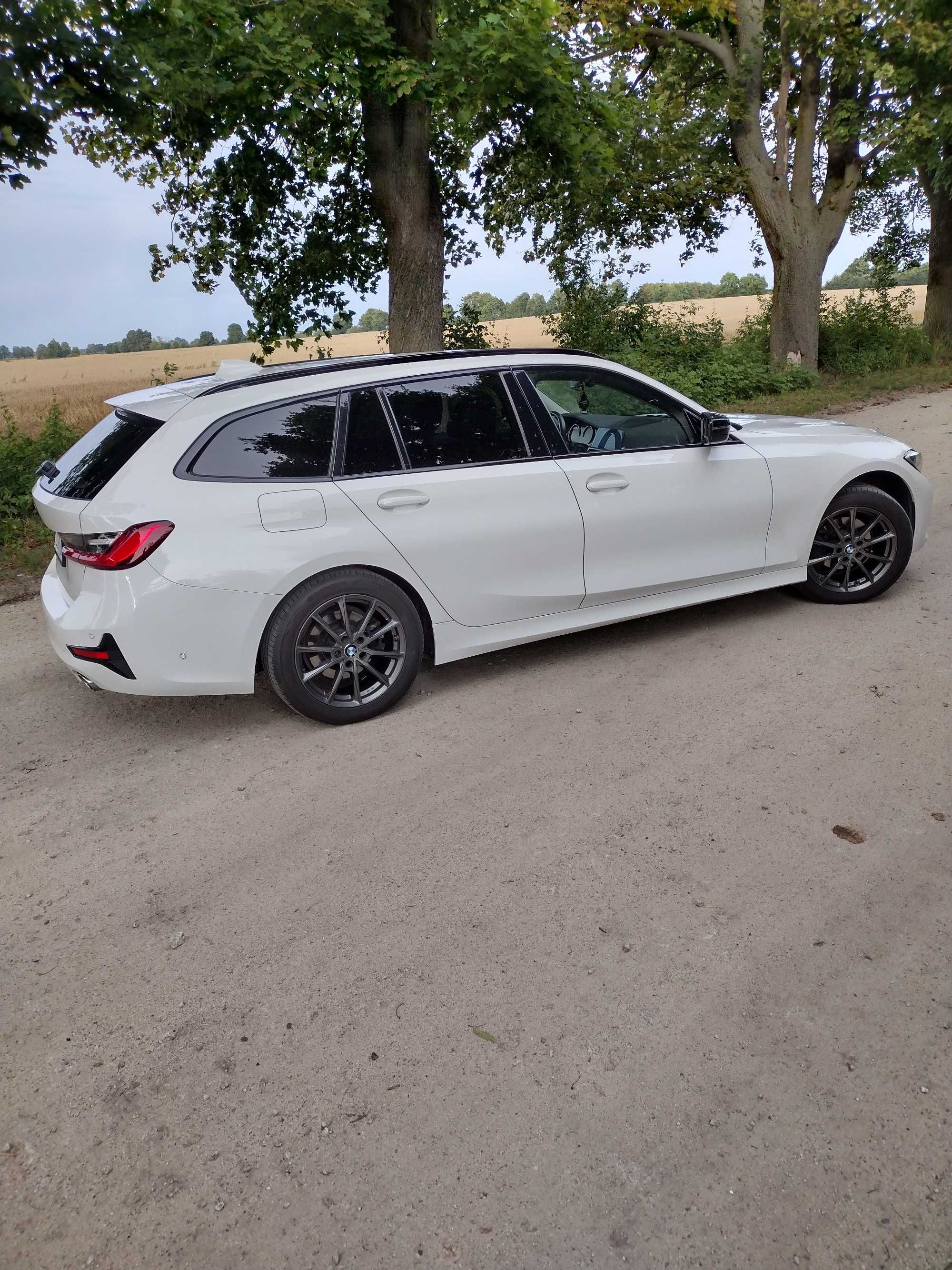 BMW 3 318d G21 kombi diesel