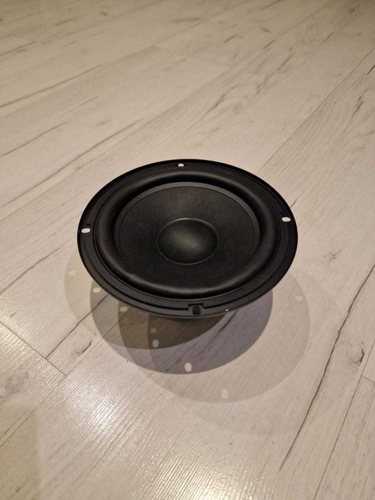 Głośnik średniotonowy Jamo