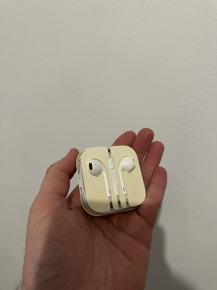 Навушники Apple Earduts