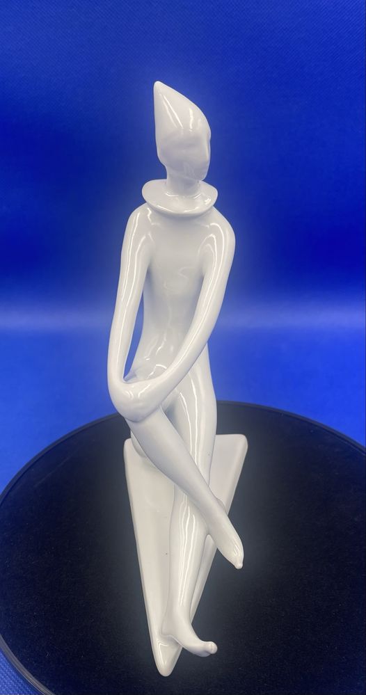 Arlekin figurka w stylu New Look