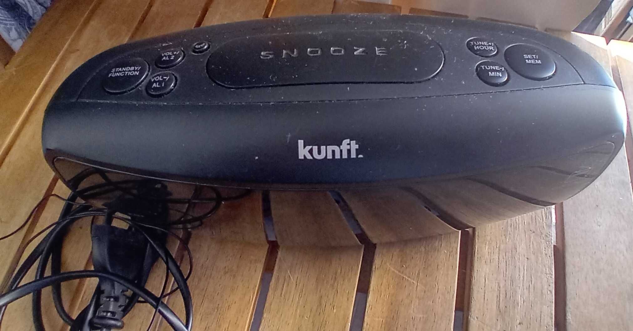 Rádio Despertador Kunft KTCR 3847