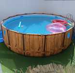 Espaço para festas com piscina/decoração personalizada