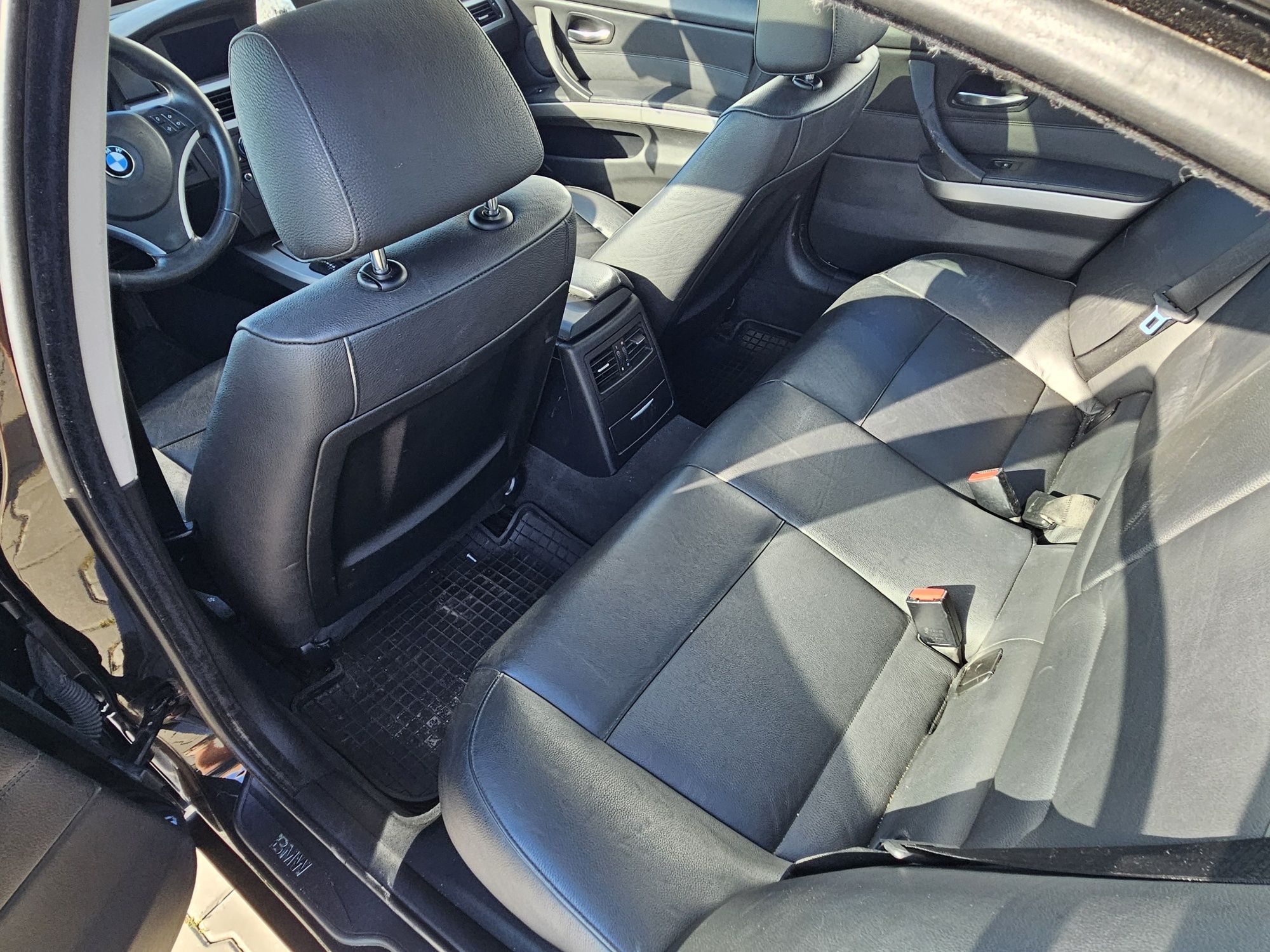 Bmw e90 2.0 150km Automat * Doinwestowana * Skóra * Czujnik*Szyberdach