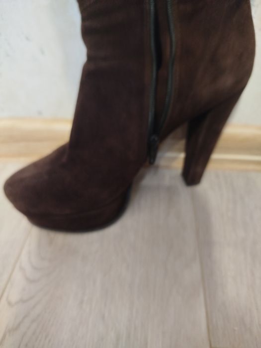 Продам замшевые сапоги Davos Gomma