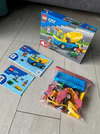 LEGO City 60325 Ciężarówka z betoniarką