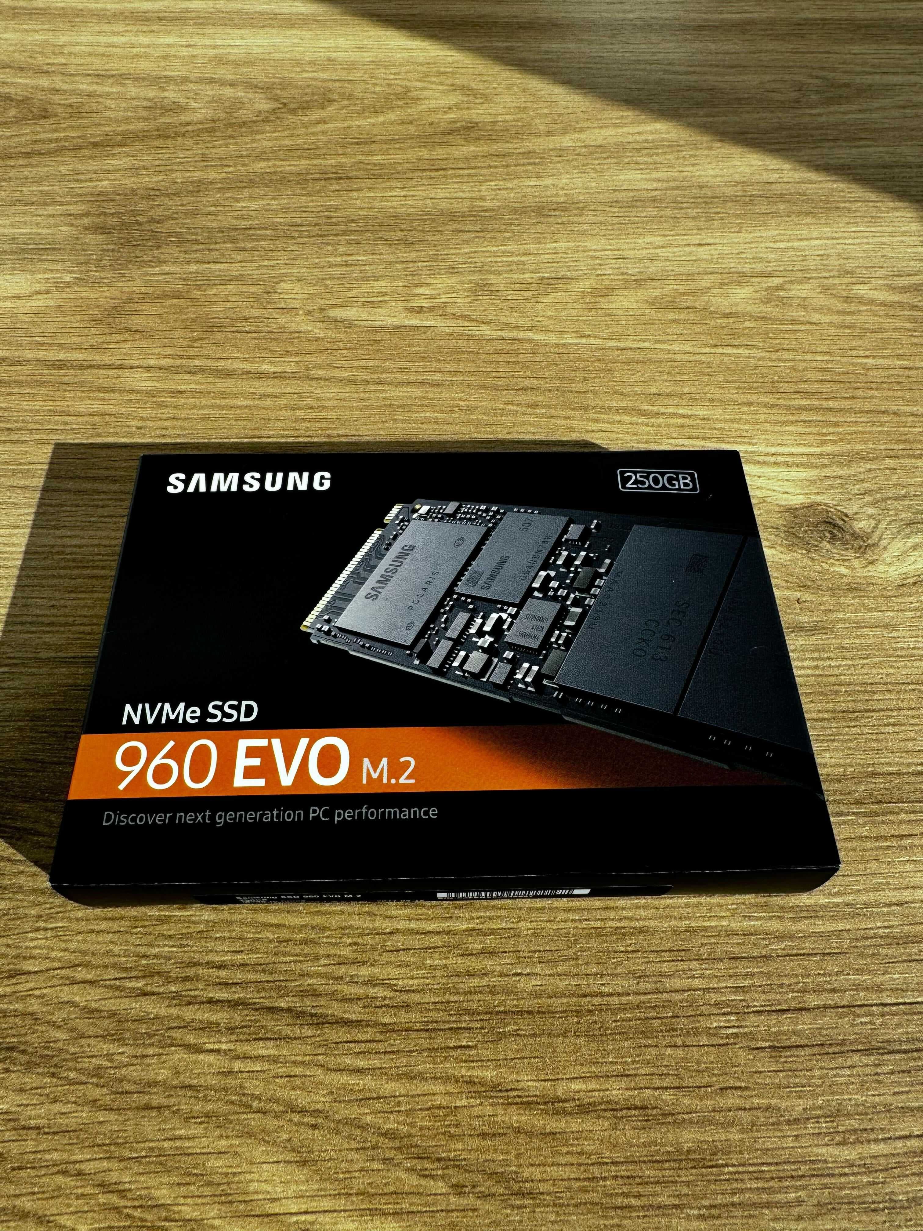 SSD диск Samsung 960 Evo series 250GB M.2 PCIe 3.0 x4 3D V-NAND TLC
