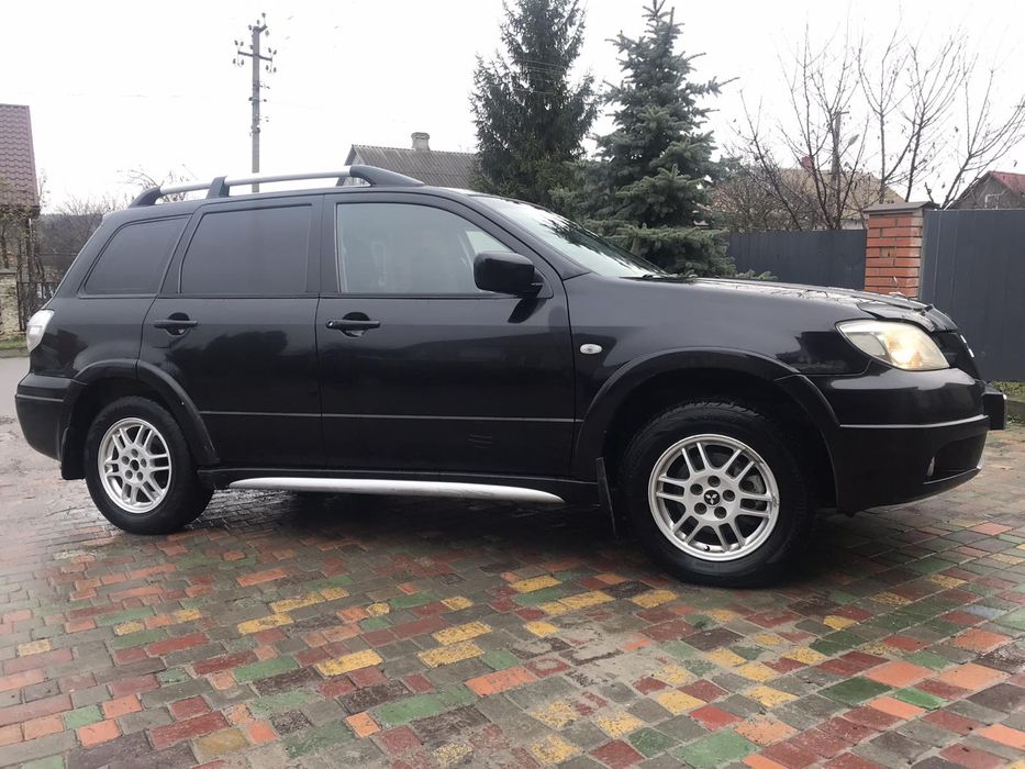 Mitsubishi Аутлендер 2007 рік 2.0 газ 4 покоління