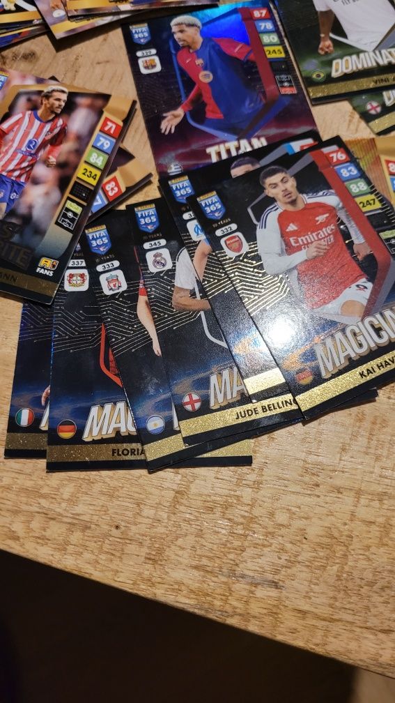 Karty piłkarskie Panini 2025 Adrenalyn