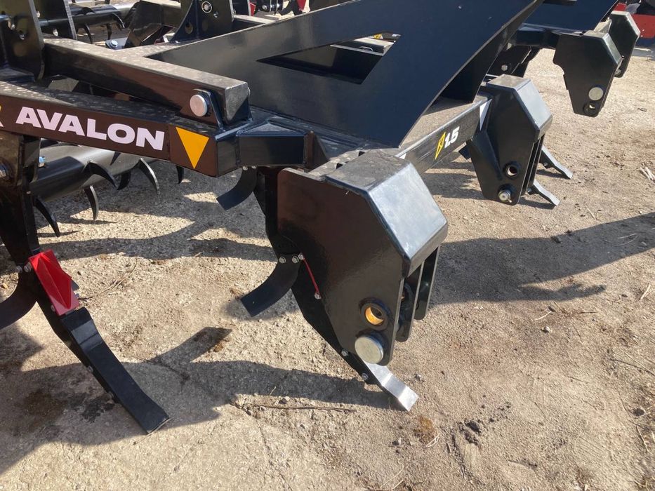 глубокорихлитель глибокорозпушувач навісний грн-1,5 каток сівалка