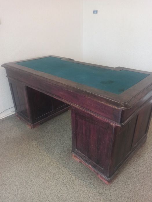 Продам канцелярский стол