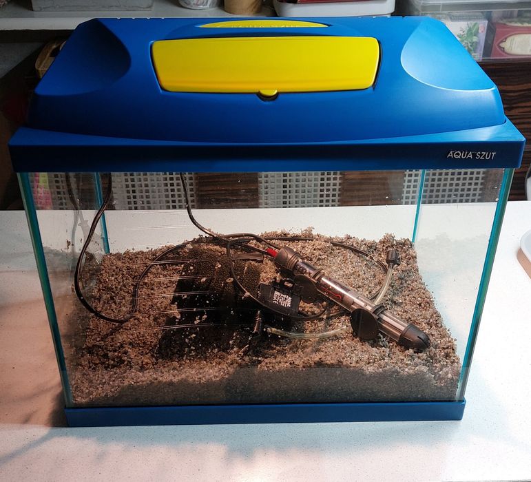 Akwarium 30l z osprzętem