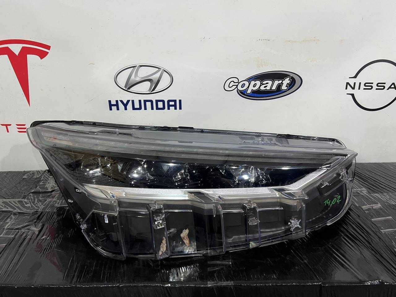 Фара права Ford Mustang Mach-E LED LJ8B13E014BE