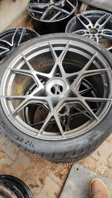 Porsche 911 alufelga 20 cali