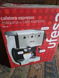 Ufesa máquina café expresso em bom estado