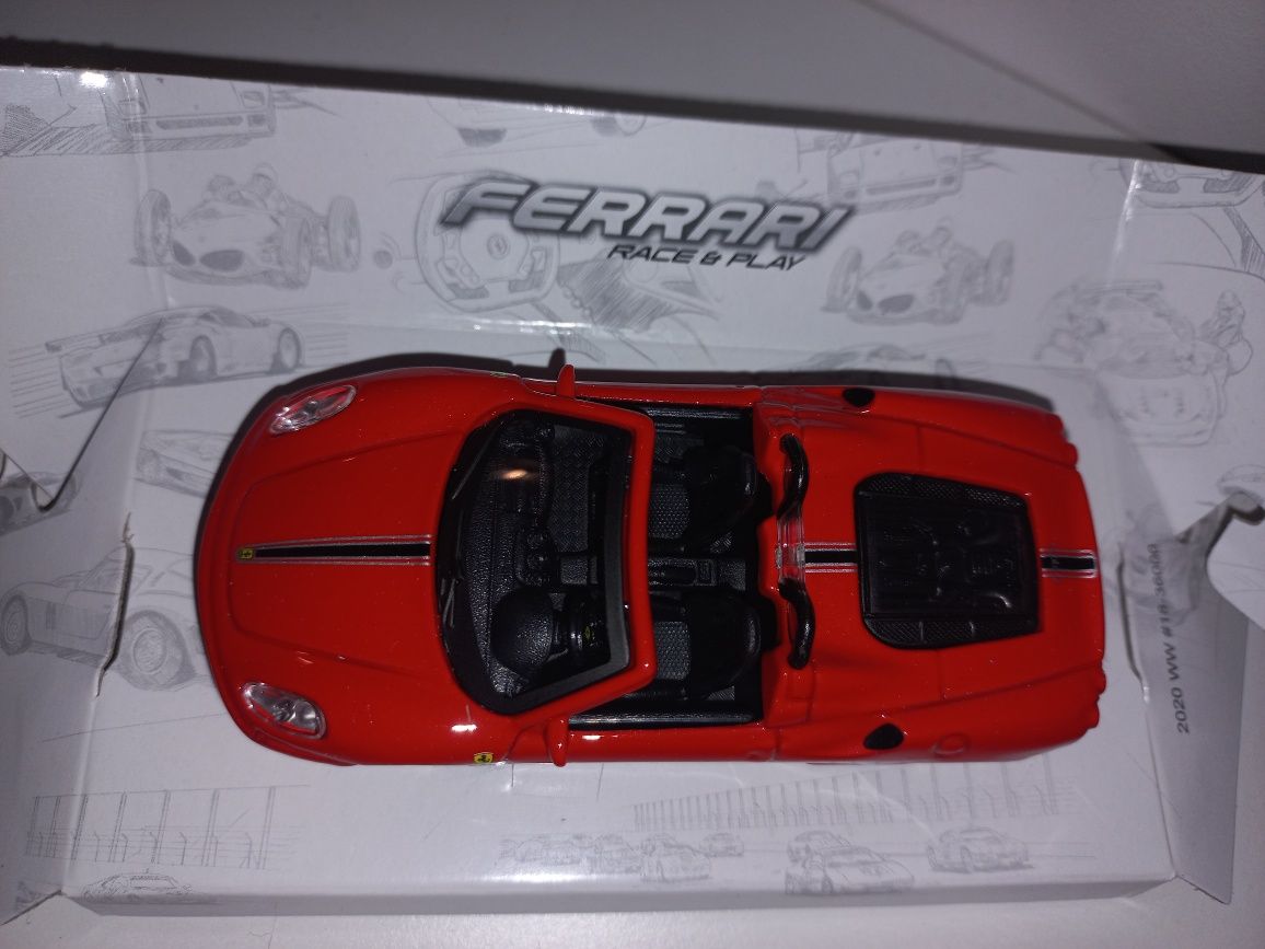 Bburago Ferrari 599 GTO, skala 1:43,seria race +play.