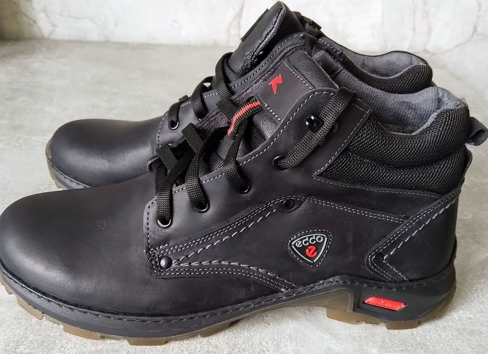 Продам зимові черевики ECCO