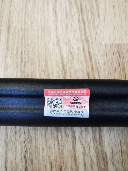 Nowa kierownica karbonowa TOSEEK 440 mm