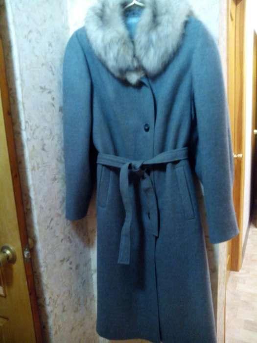 Продается пальто зимнее р.54