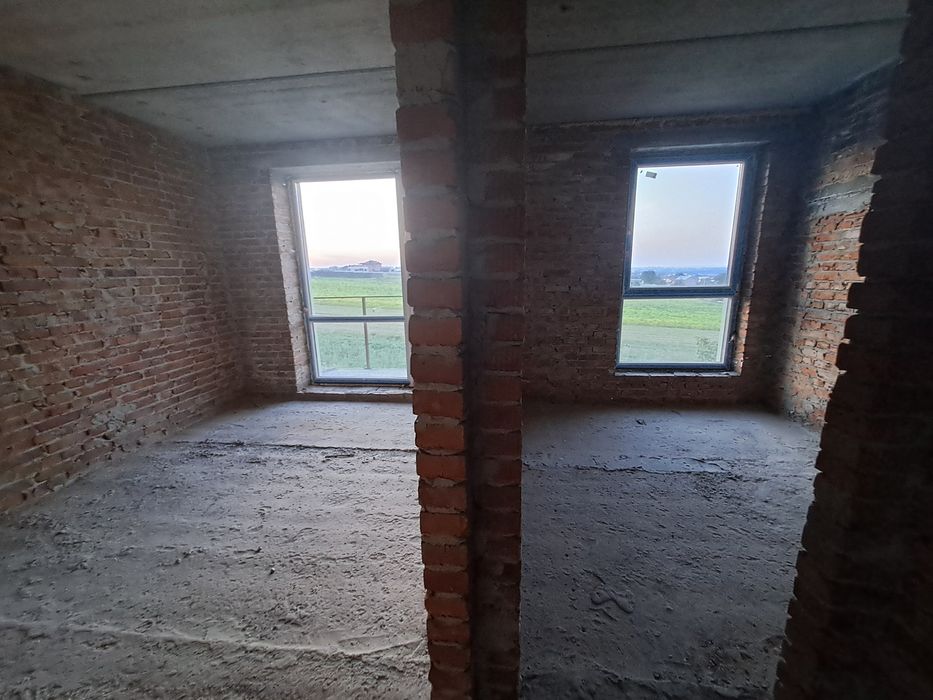 Продаж 3 пов. будинок-таунхаус, 2.3 сотки, 133 кв.м, Байківці