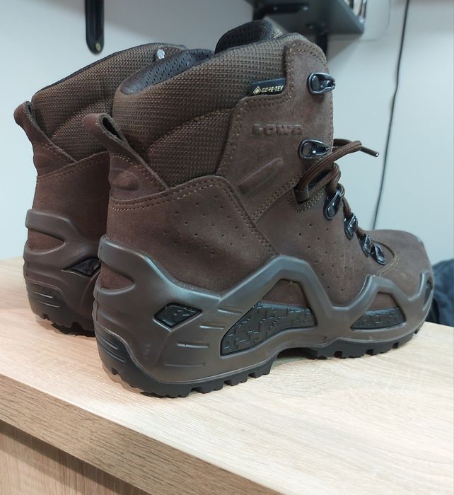Чоловічі тактичТактичні черевики LOWA Z-6S GTX C Dark Brown