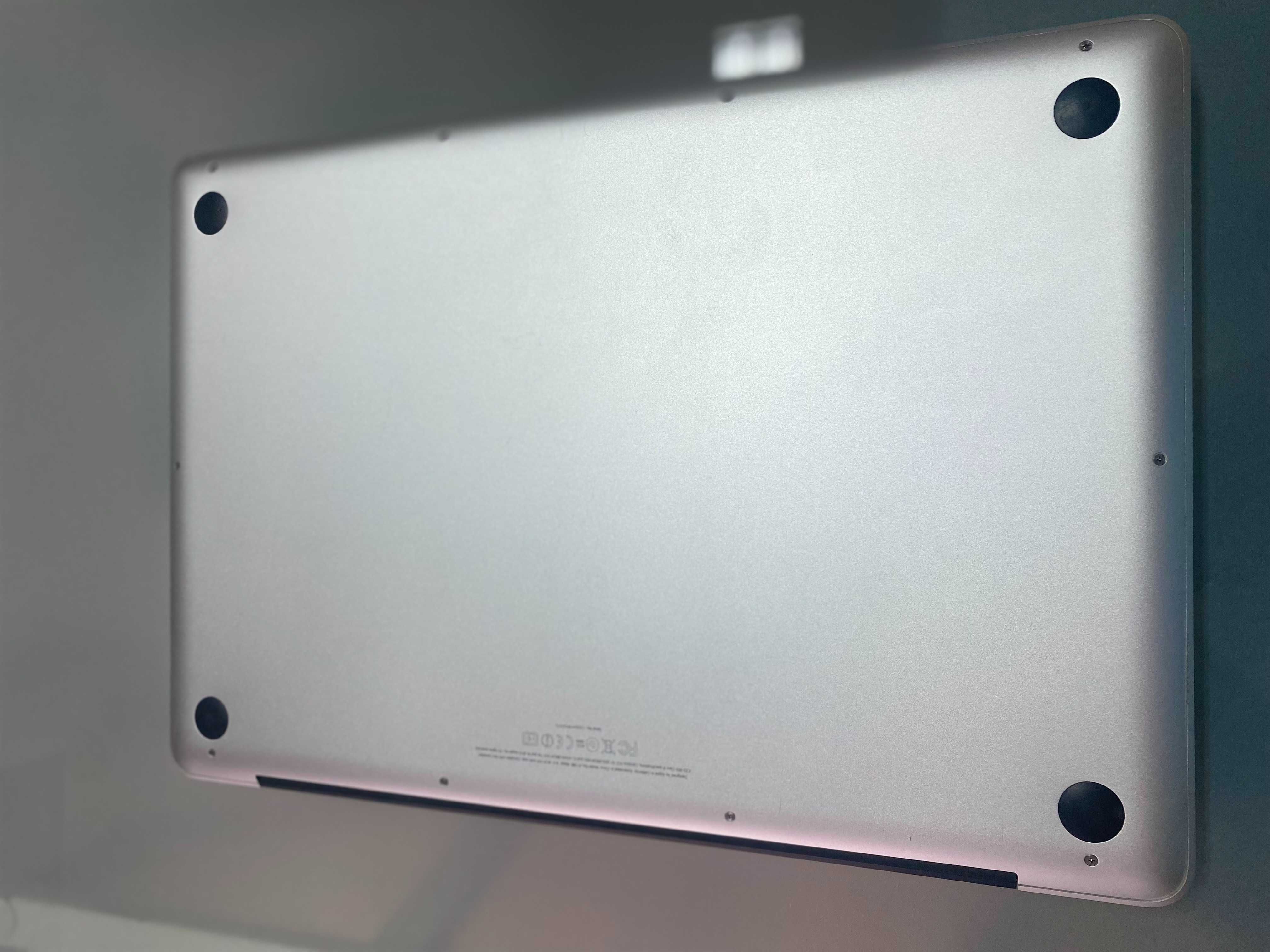 Macbook Pro 15" i7, 16GB Ram