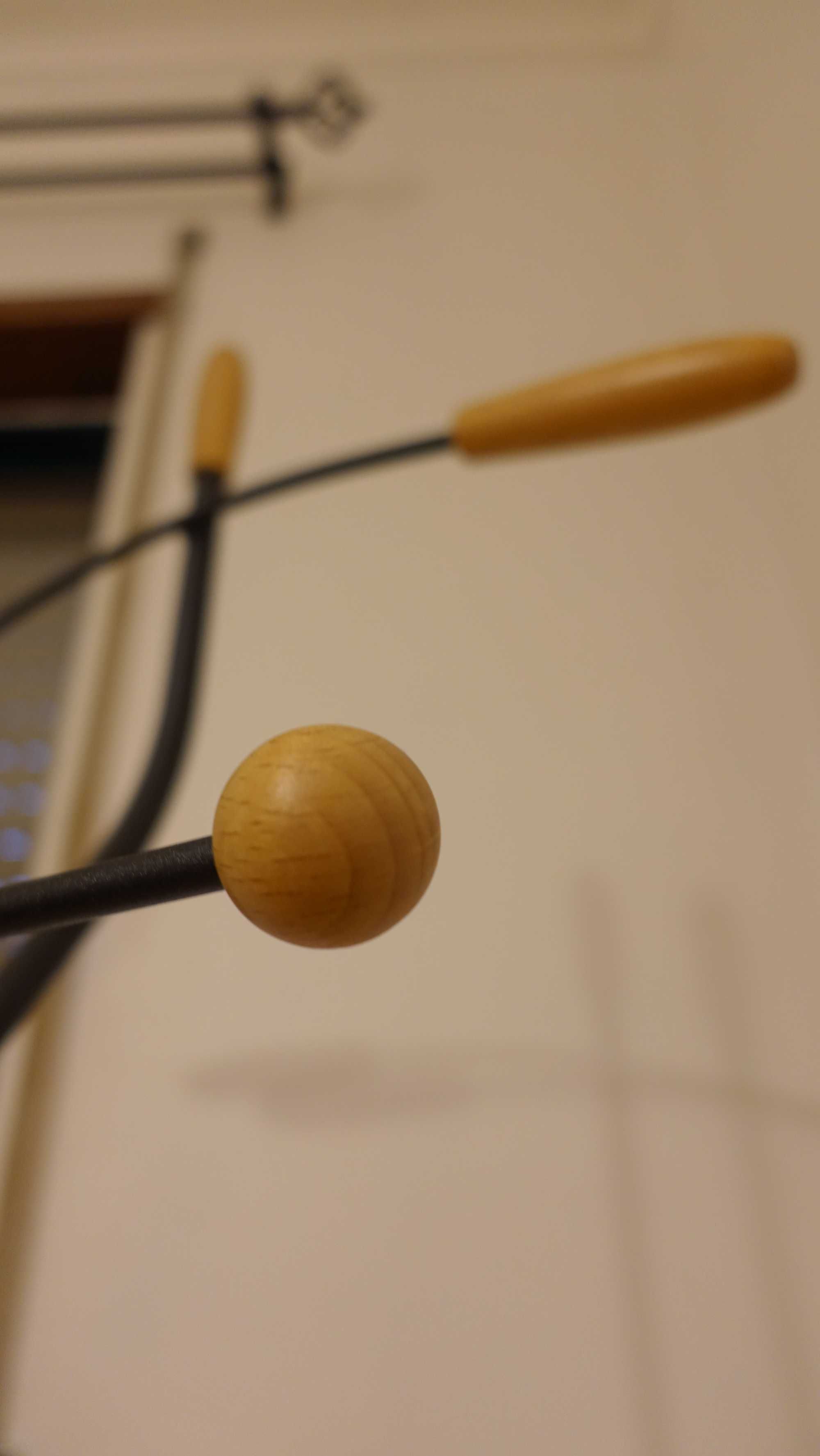 Cabide de Pé para Quarto