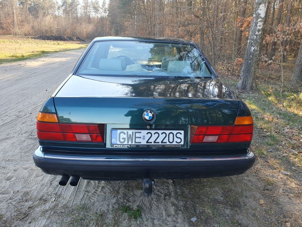 bmw e32 3.0 v8 218 km