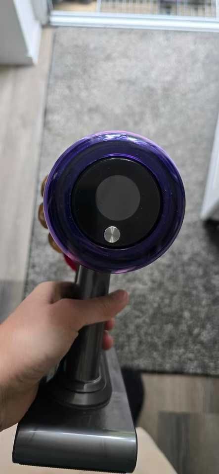 Niesamowity odkurzacz Detect Absolute V15 ( Dyson) w świetnym stanie
