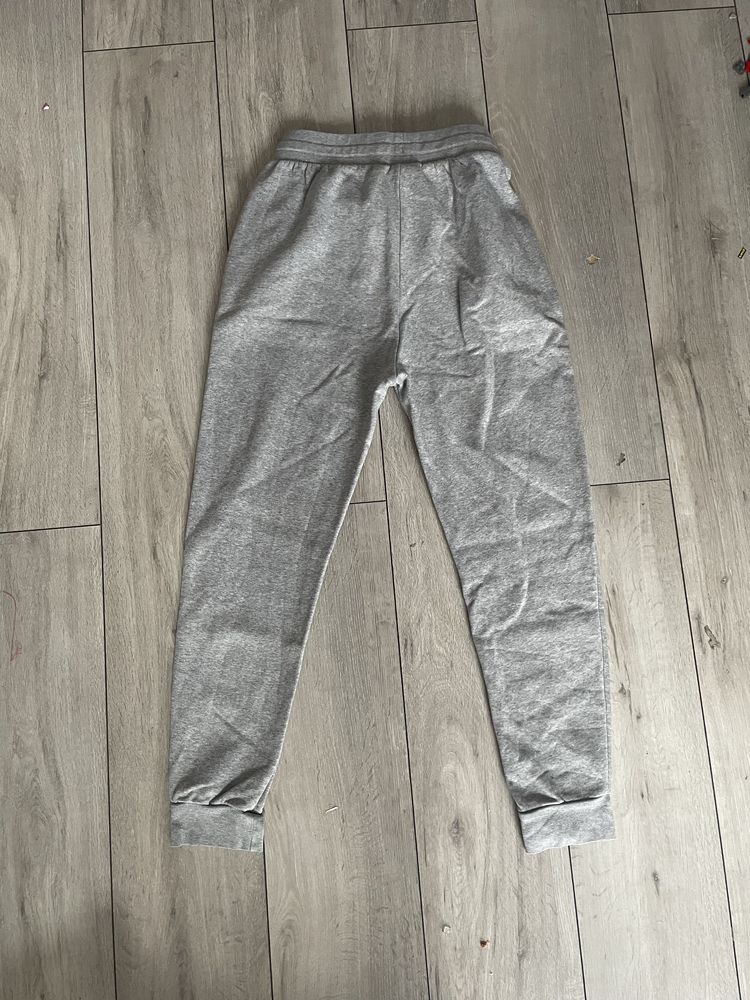 Spodnie adidas stan dobry