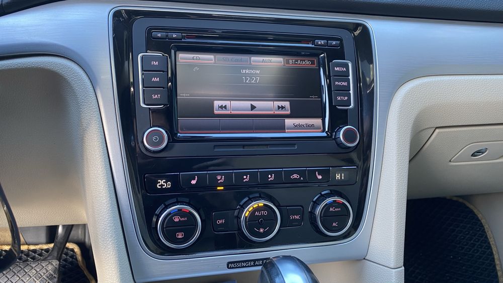 Volkswagen Passat 2012