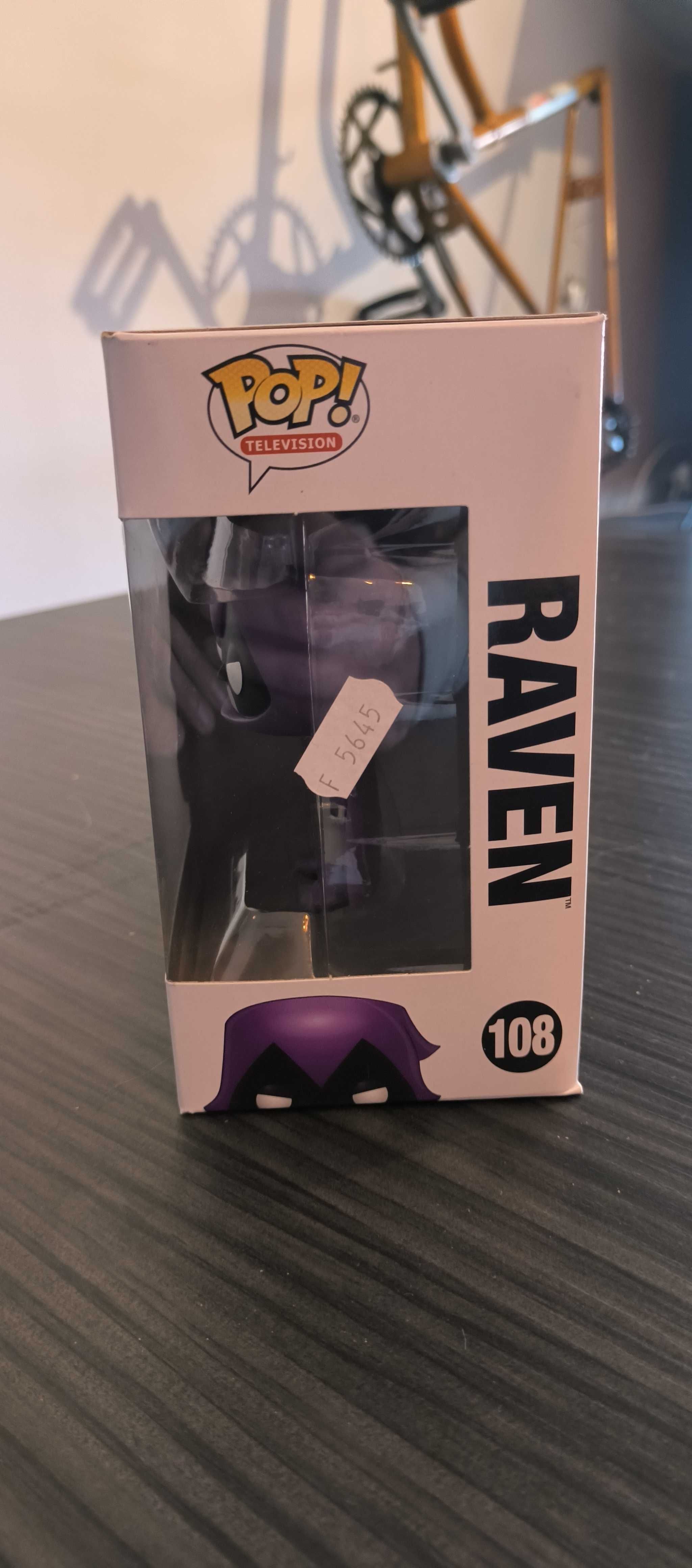 Pop funko Raven glow