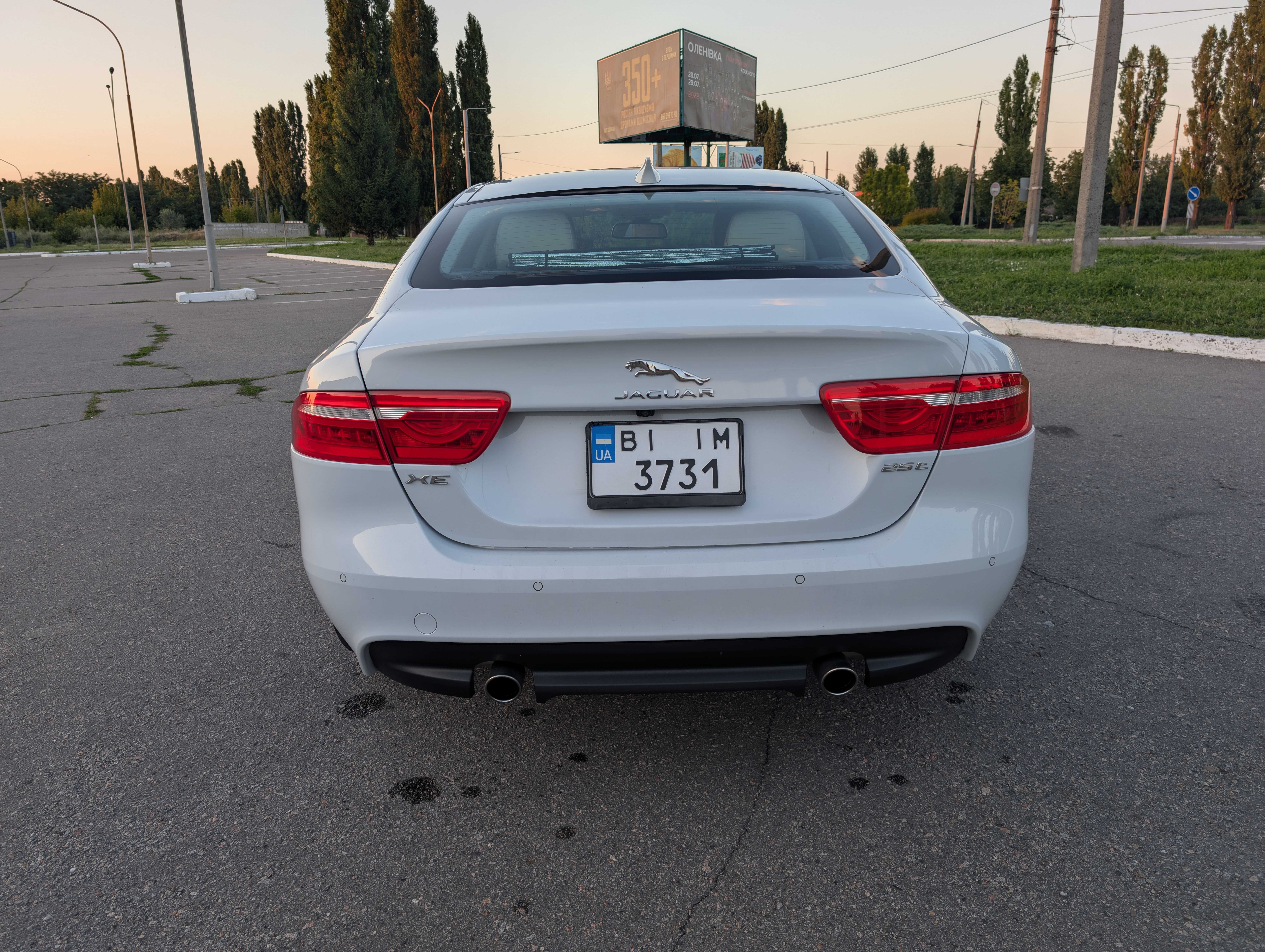 Jaguar XE 25t Prestige 2016
