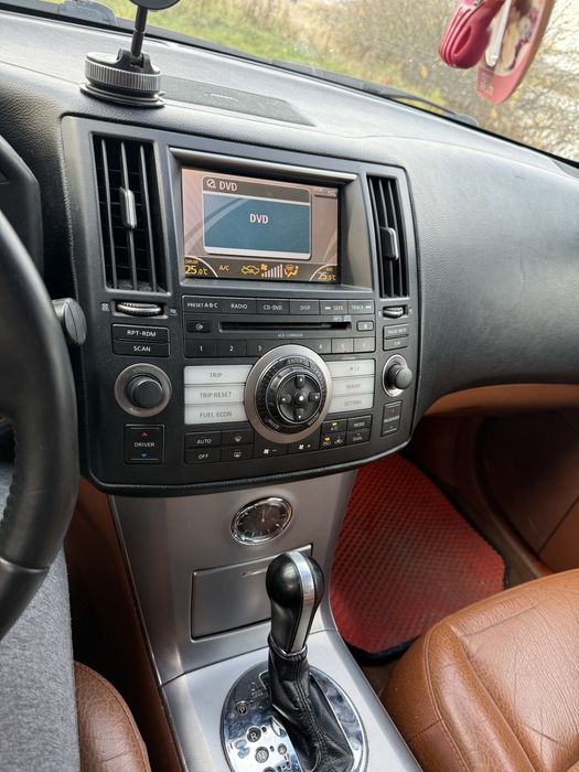 Продам автомобіль INFINITI FX35